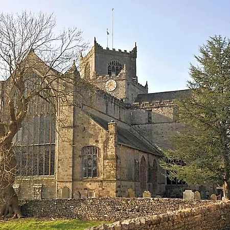 Priory Hotel 3*