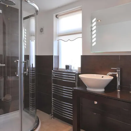 Priory Hotel 3*